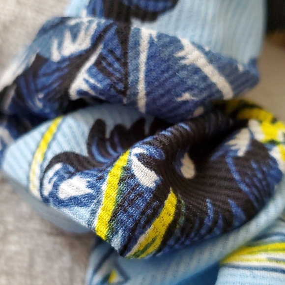 Hair scrunchie 🎁🏷 - Picture 3 of 7